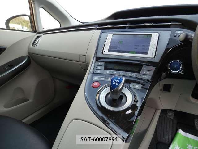 Toyota PRIUS 2013-03 248629-11