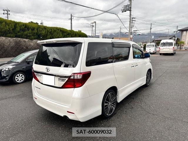 Toyota ALPHARD 2013-09 204681-4