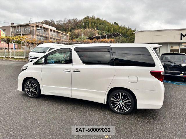 Toyota ALPHARD 2013-09 204681-7