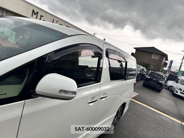 Toyota ALPHARD 2013-09 204681-17