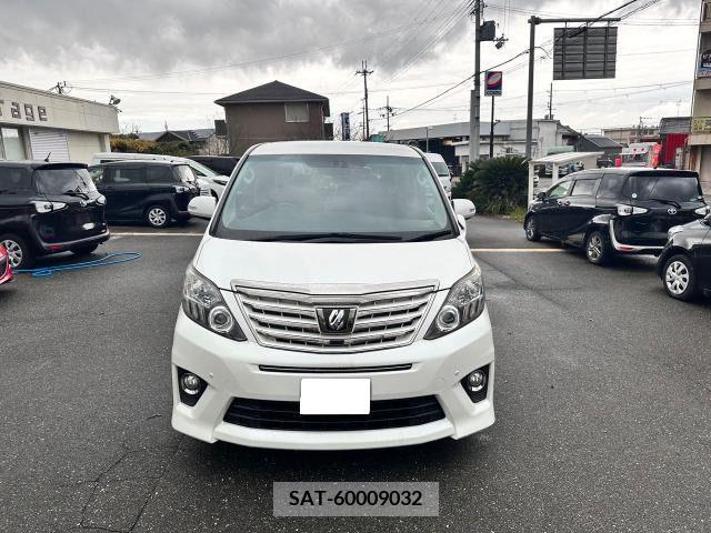Toyota ALPHARD 2013-09 204681-1