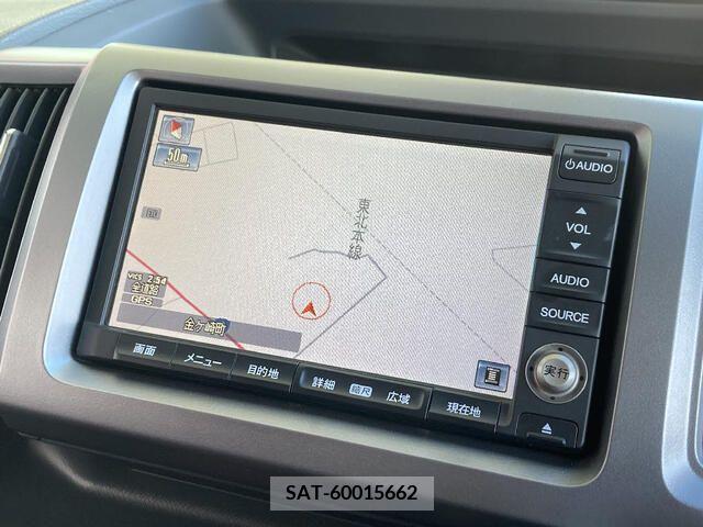 Honda e 2013-03 215595-3