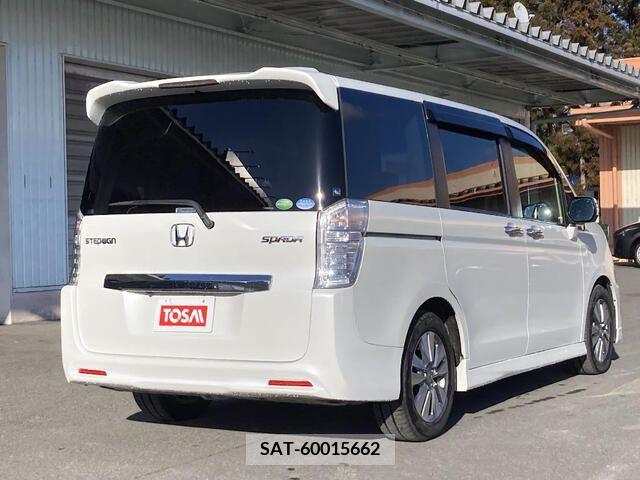 Honda e 2013-03 215595-1