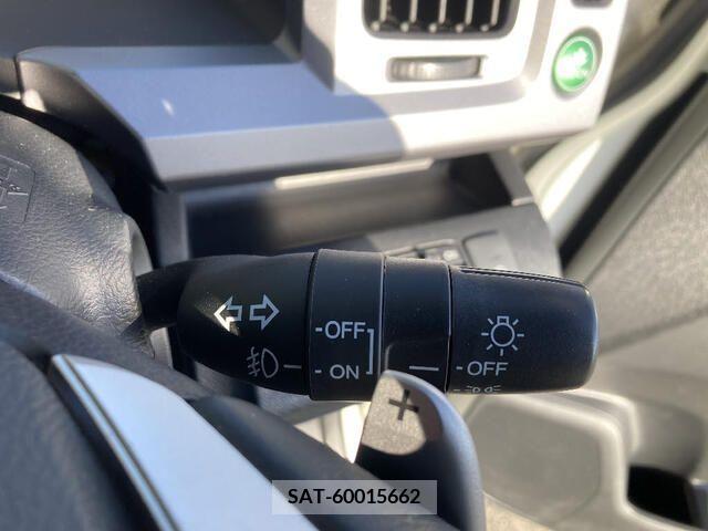 Honda e 2013-03 215595-14