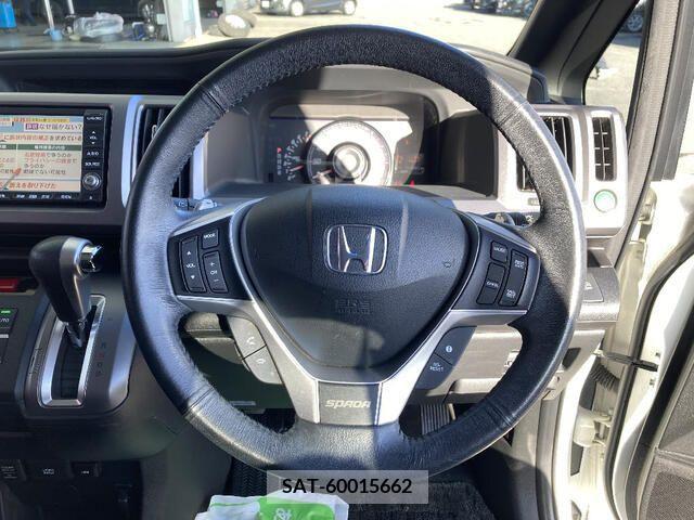 Honda e 2013-03 215595-11