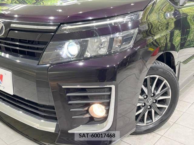 Toyota VOXY 2015-09 214049-12