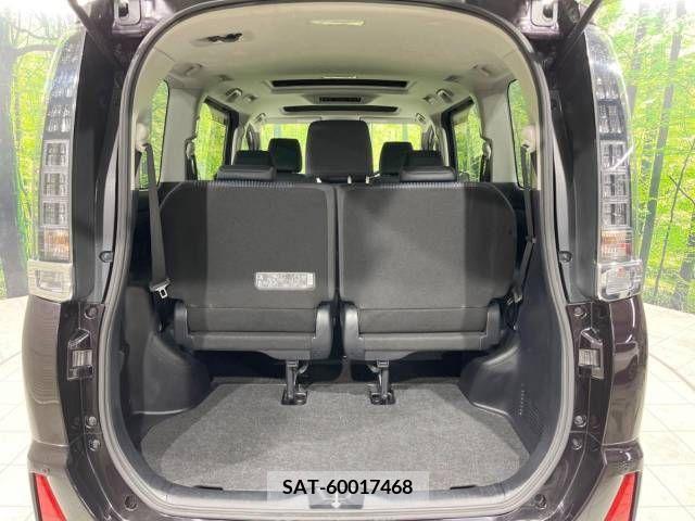 Toyota VOXY 2015-09 214049-10