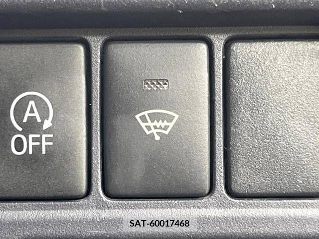 Toyota VOXY 2015-09 214049-5
