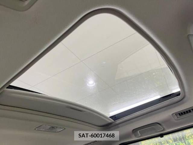 Toyota VOXY 2015-09 214049-2