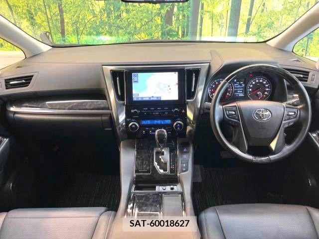 Toyota ALPHARD 2021-06 389015-1