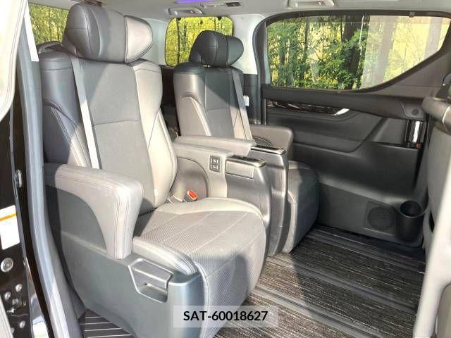 Toyota ALPHARD 2021-06 389015-9