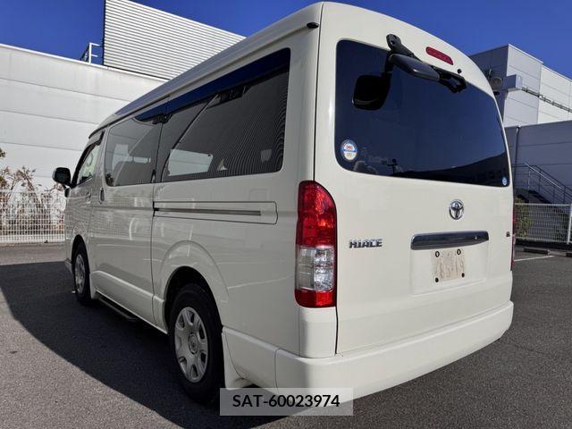 Toyota HIACE WAGON 2018-11 213038-4