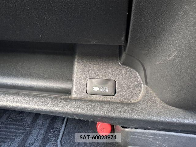 Toyota HIACE WAGON 2018-11 213038-16