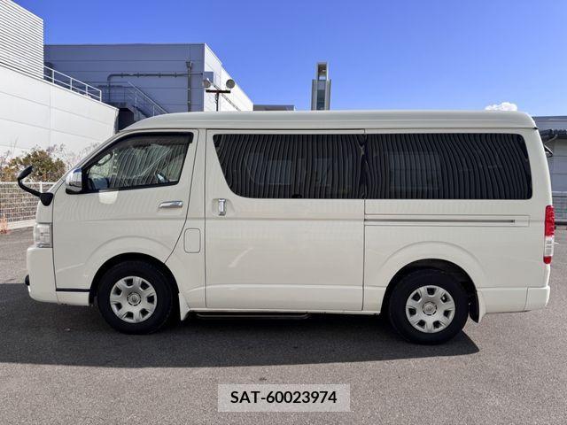 Toyota HIACE WAGON 2018-11 213038-3