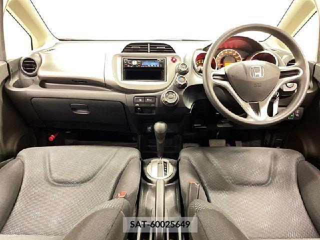 Honda FIT 2013-06 269322-1