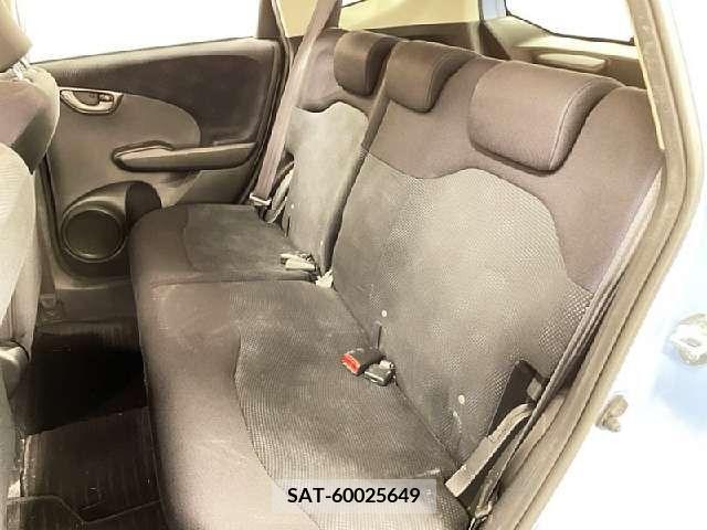 Honda FIT 2013-06 269322-3