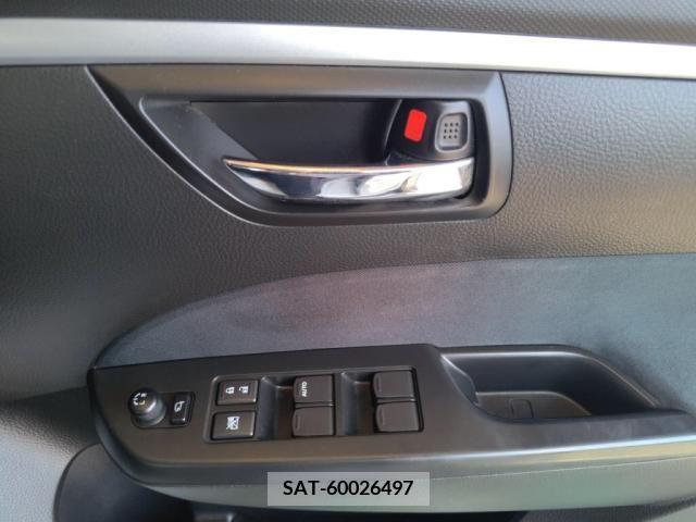 Suzuki SWIFT 2013-11 320911-18