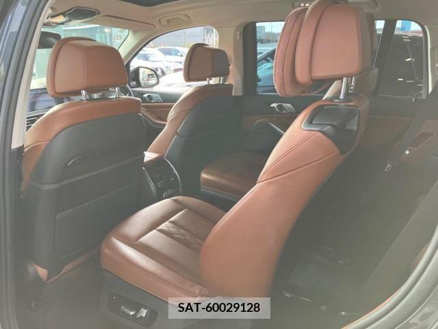 Bmw X7 2020-12 263146-13