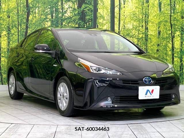 Toyota PRIUS 2019-07 229896-16
