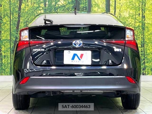 Toyota PRIUS 2019-07 229896-15