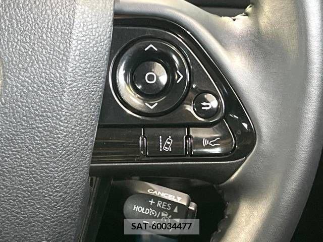 Toyota PRIUS 2019-07 366335-5