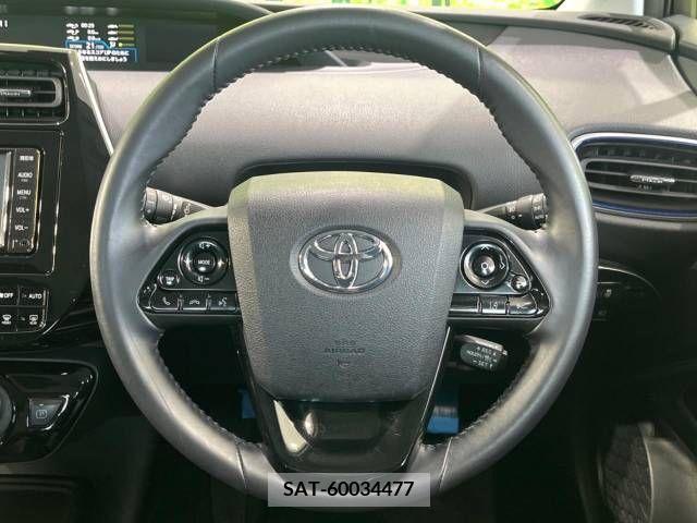 Toyota PRIUS 2019-07 366335-11