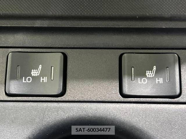 Toyota PRIUS 2019-07 366335-7