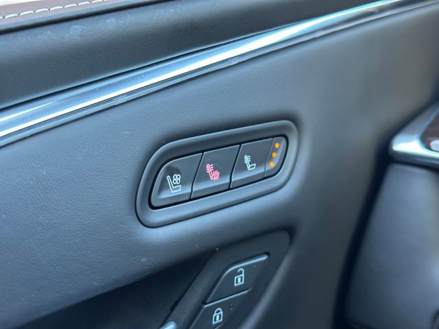 Cadillac ESCALADE 2022-12 9480-5