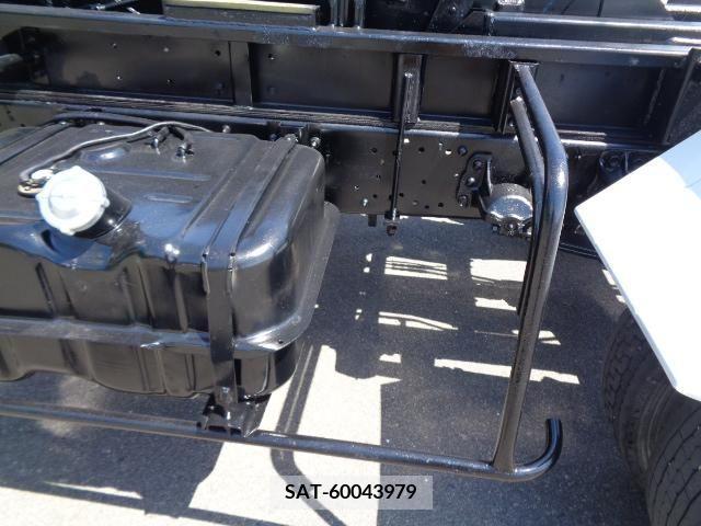 Isuzu FORWARD 2004-01 360520-21
