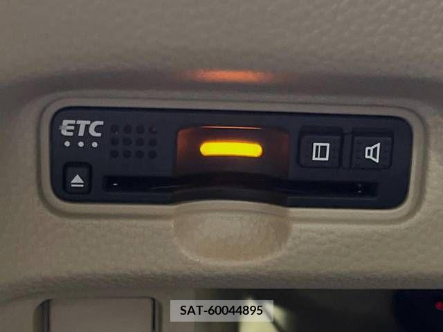 Honda N BOX 2019-04 364456-5