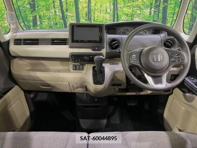 Honda N BOX 2019-04 364456-1