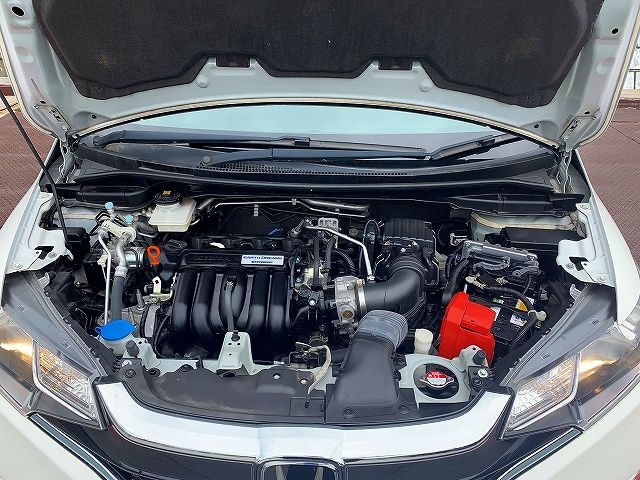 Honda FIT HYBRID 2018-05 192442-24