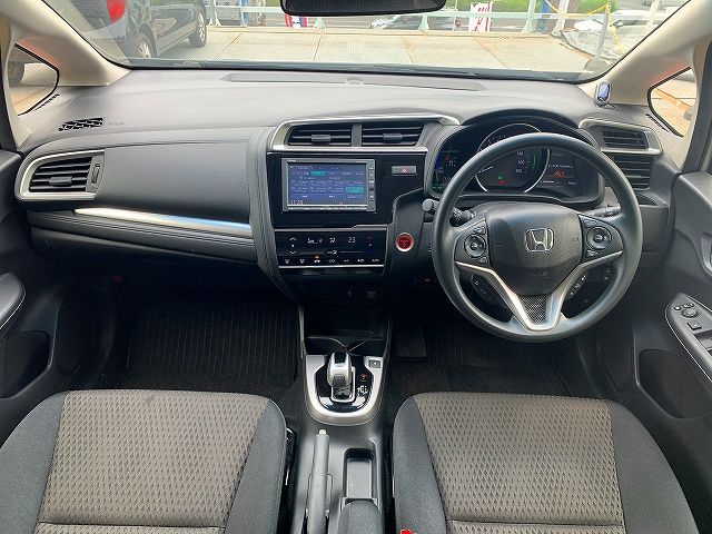 Honda FIT HYBRID 2018-05 192442-1