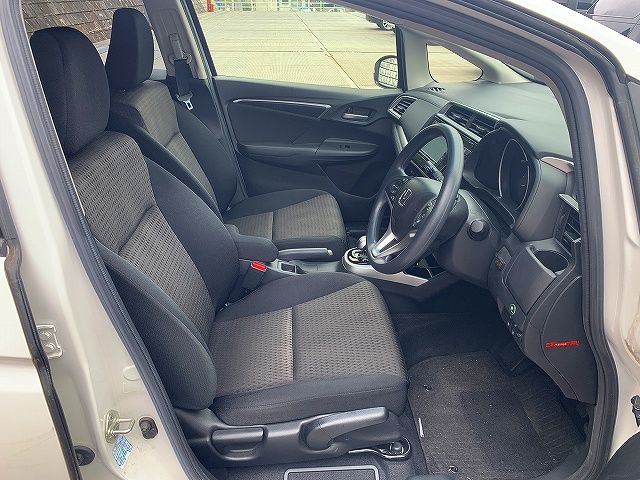 Honda FIT HYBRID 2018-05 192442-12