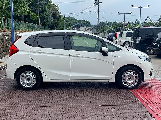 Honda FIT HYBRID 2018-05 192442-17