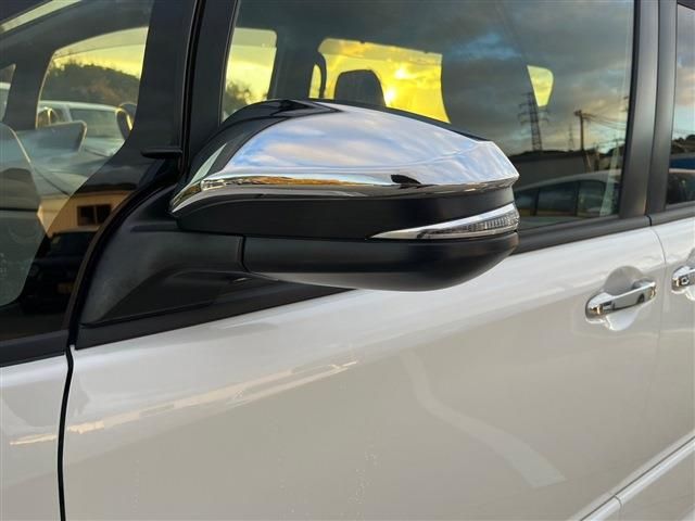Toyota VOXY 2020-01 27476-29