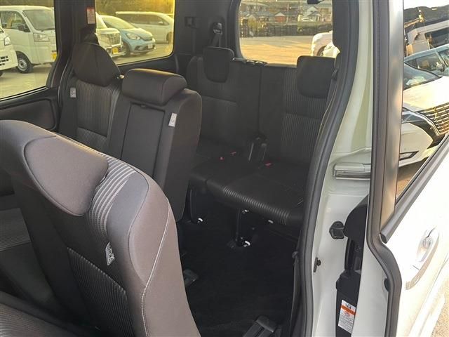 Toyota VOXY 2020-01 27476-4
