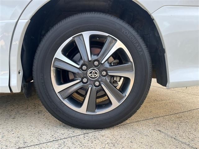 Toyota VOXY 2020-01 27476-15