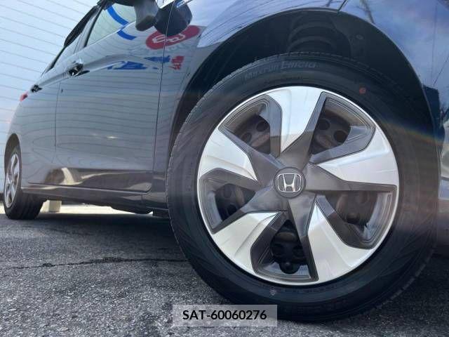 Honda FIT 2019-06 329096-13
