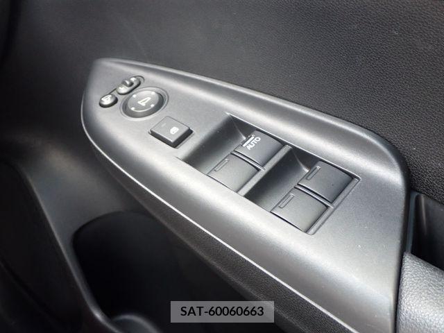 Honda FIT 2017-05 360115-6