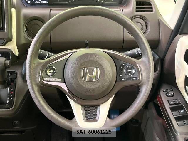 Honda N BOX 2022-04 278670-11