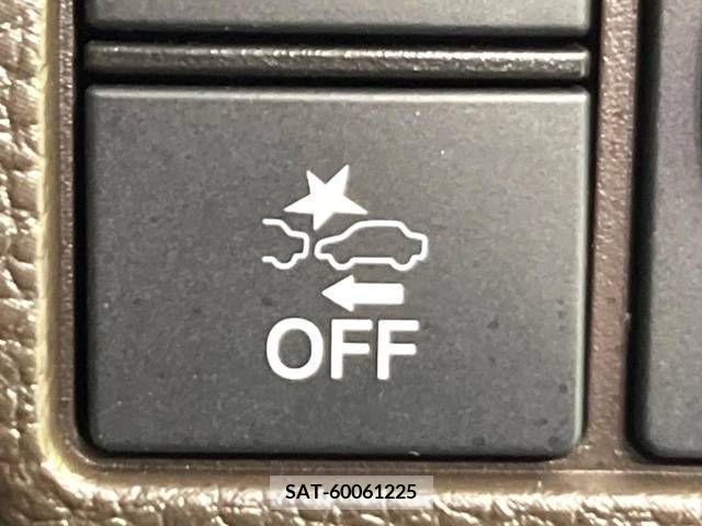 Honda N BOX 2022-04 278670-5