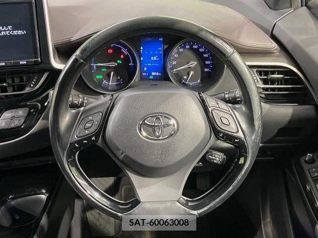 Toyota C-HR 2017-05 264127-11