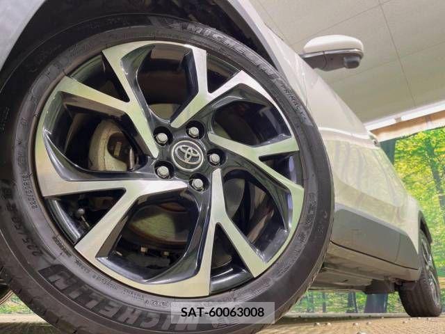 Toyota C-HR 2017-05 264127-10