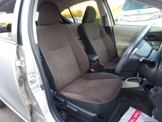 Toyota AQUA 2012-12 193955-8
