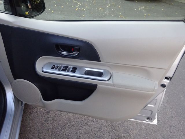 Toyota AQUA 2012-12 193955-12