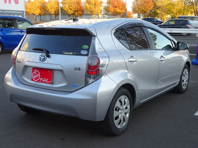 Toyota AQUA 2012-12 193955-2
