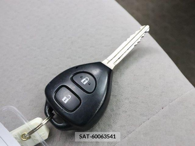 Toyota COROLLA AXIO 2011-03 382923-26