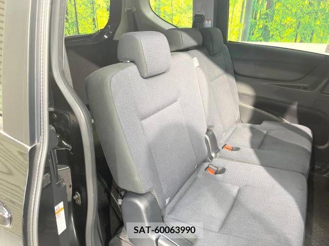 Toyota SIENTA 2016-07 394048-9