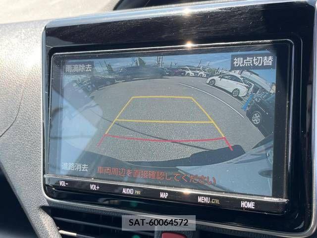 Toyota NOAH 2018-08 279461-3